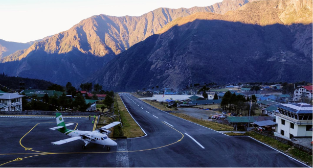 Fly to Lukla (2800m, 30 minutes)