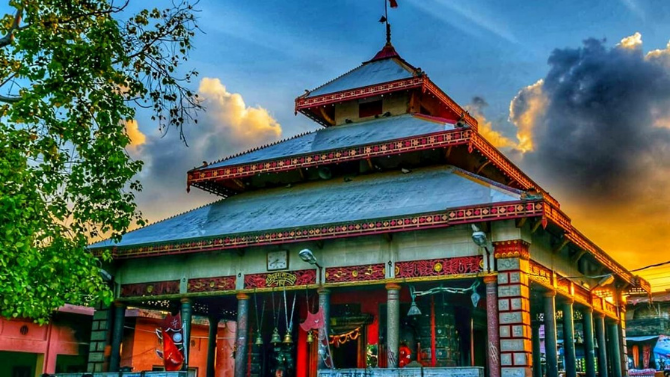 Fly to Nepalgunj (40 min.) from Kathmandu.