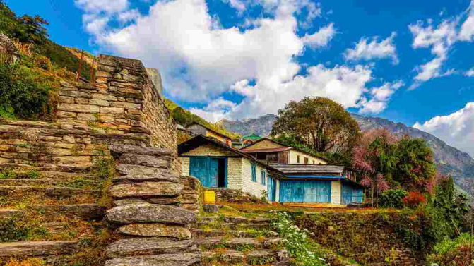 Drive to Nayapul, Trek to Tikhedhunga